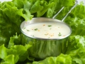 Dressing pentru salate cu lapte batut