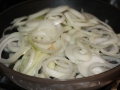 Ceapa rondele in tigaie