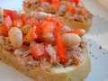 Tartine cu ton si fasole