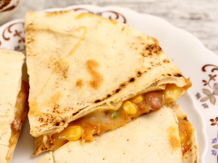 Quesadilla cu fasole