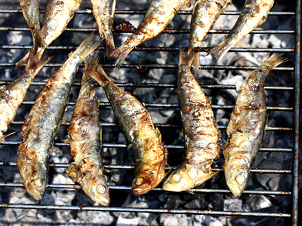 Sardine la gratar