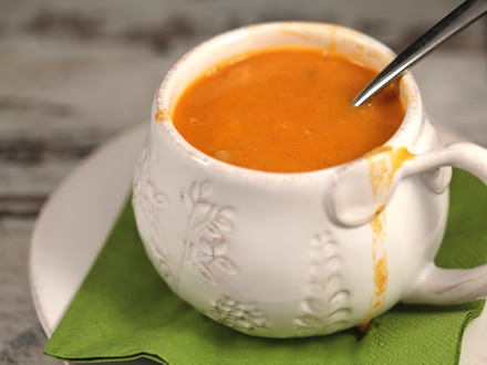 Supa crema de linte rosie