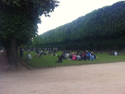 Siesta in Gradinile Luxembourg