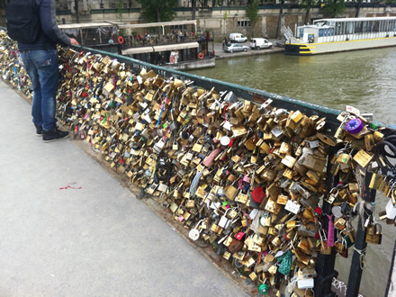 Pont d' Archeviche