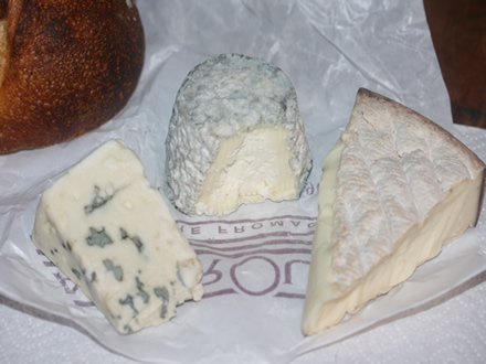 Roquefort, Gloriotte si o branza similara cu Mont D'Or