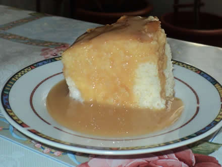 Pastel de Cuatro Leches