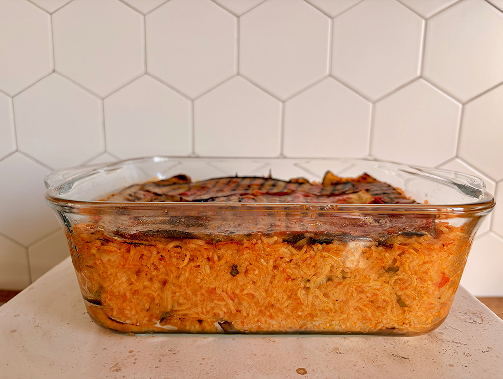 Pilaf de orez la cuptor cu vinete