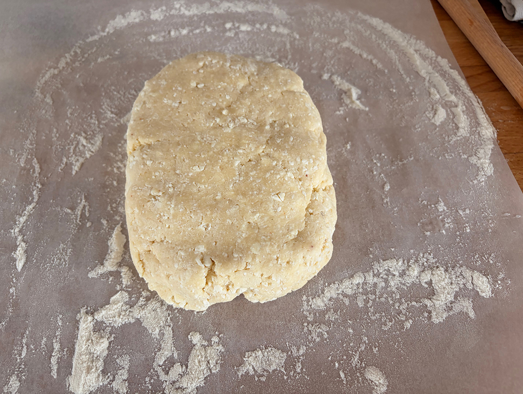 Alautul pe masa de lucru