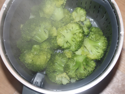 Broccoli fiert la abur
