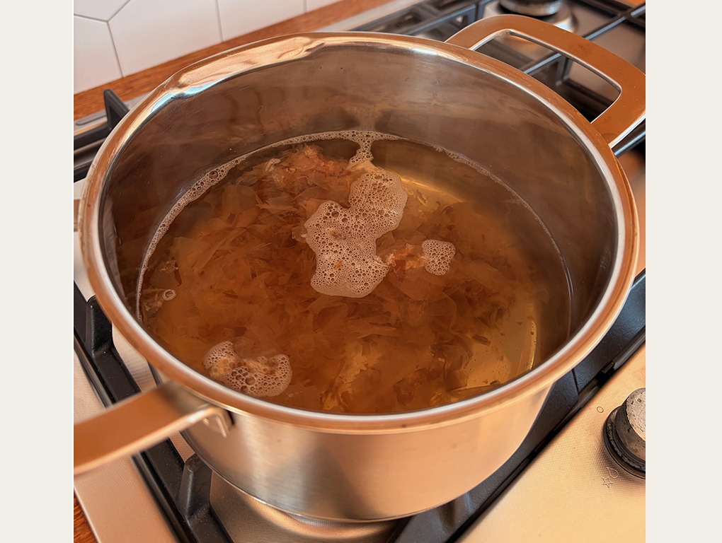 La sopa est&aacute; lista cuando los copos se han hundido al fondo
