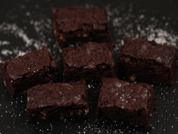Brownie mit Kakao und Waln&uuml;ssen