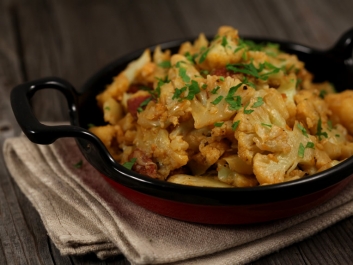 Gebratener Blumenkohl mit Chorizo und Mandeln