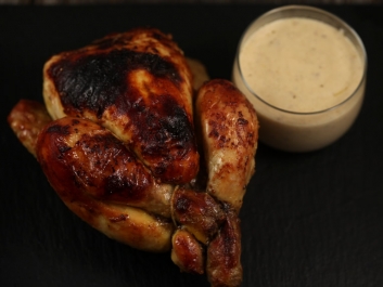Coquelet aus dem Ofen mit Senf