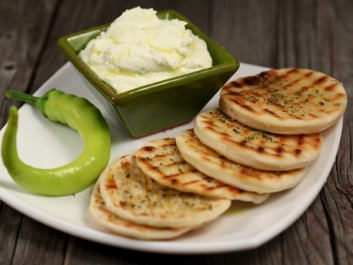 Crema picante de feta