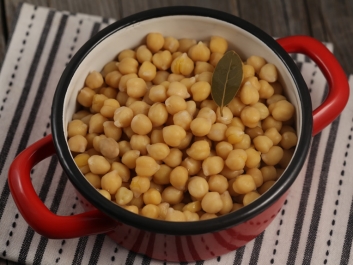 How to Boil and Store Chickpeas
