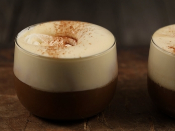Espresso mit Zabaione