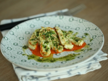 Pan-Fried Halloumi with Roasted Pepper Sauce