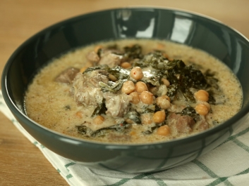 Cordero en salsa de yogur