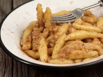 Nudli con nueces