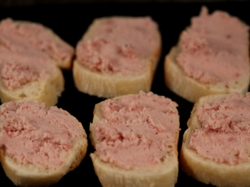 Pat&eacute; de mortadela