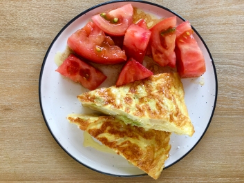 Spanish Tortilla with Green Pepper and Marinated Tomatoes