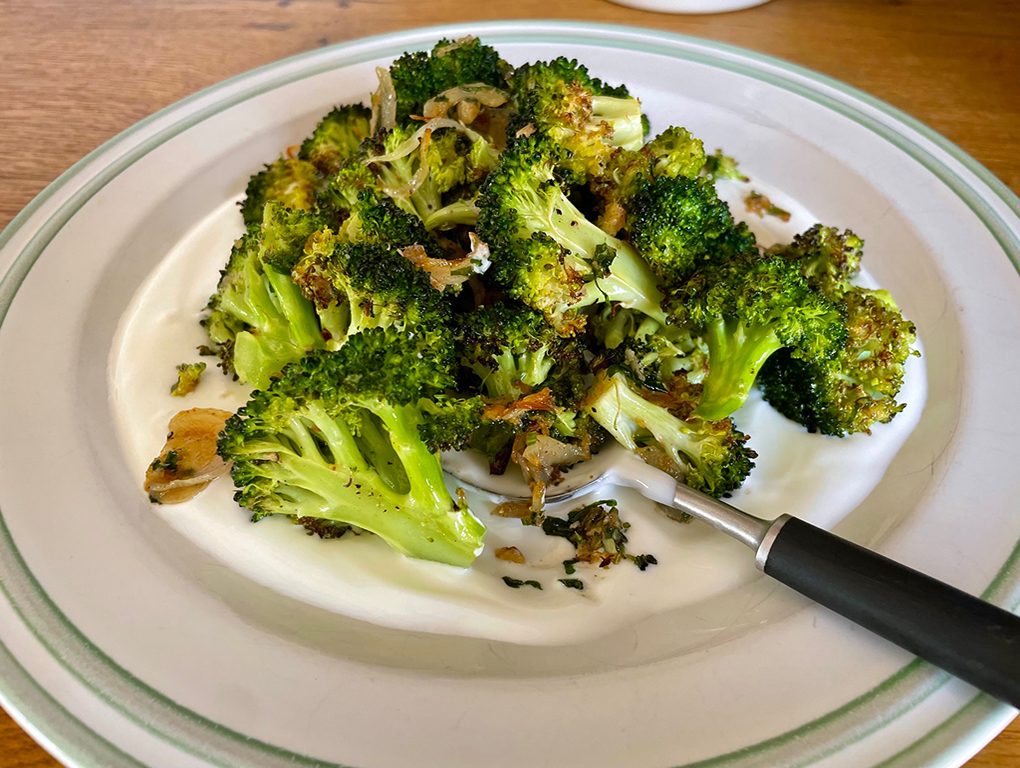 Reteta Broccoli cu iaurt
