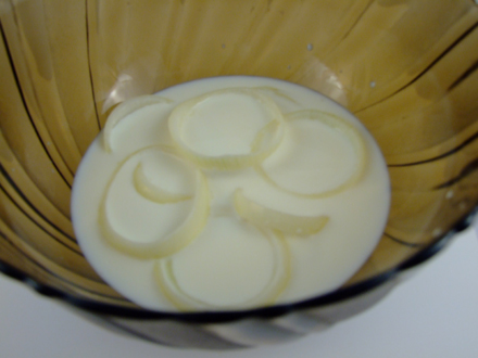 Inele crocante de ceapa - In lapte