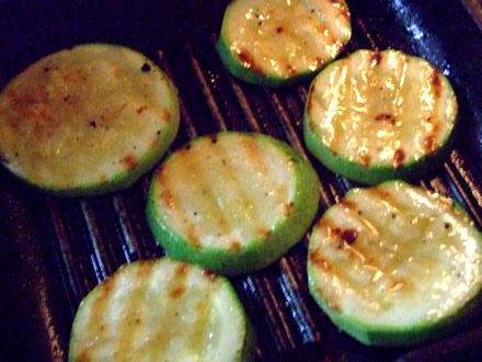 Legume La Grill Cu Mujdei De Usturoi