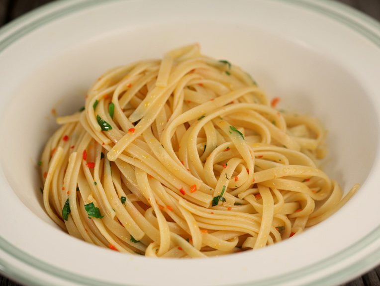 Reteta Pasta aglio, olio e peperoncino