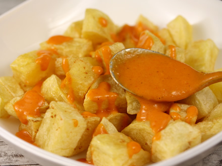 Reteta Patatas Bravas